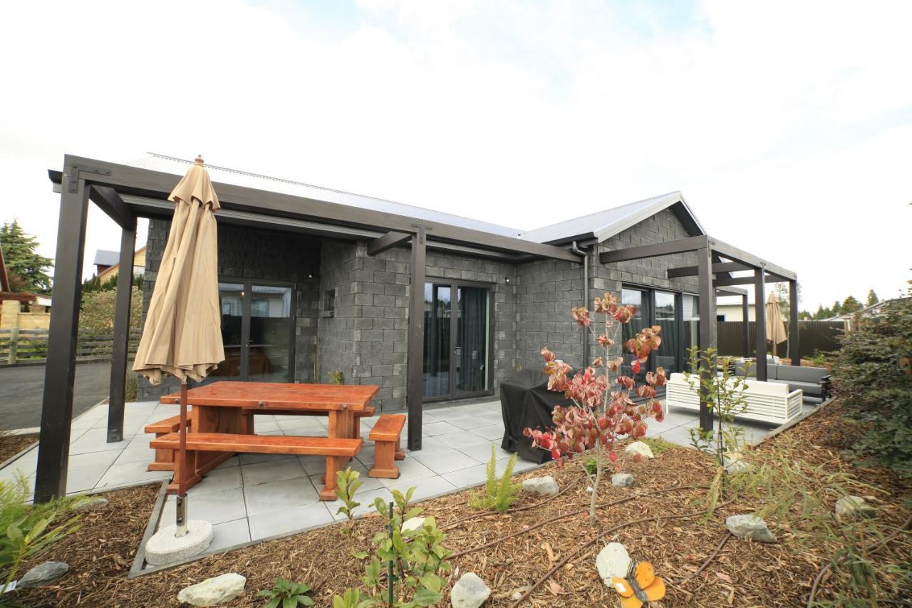 Black Stilt Retreat, Stunning Luxury Property Twizel Eksteriør billede