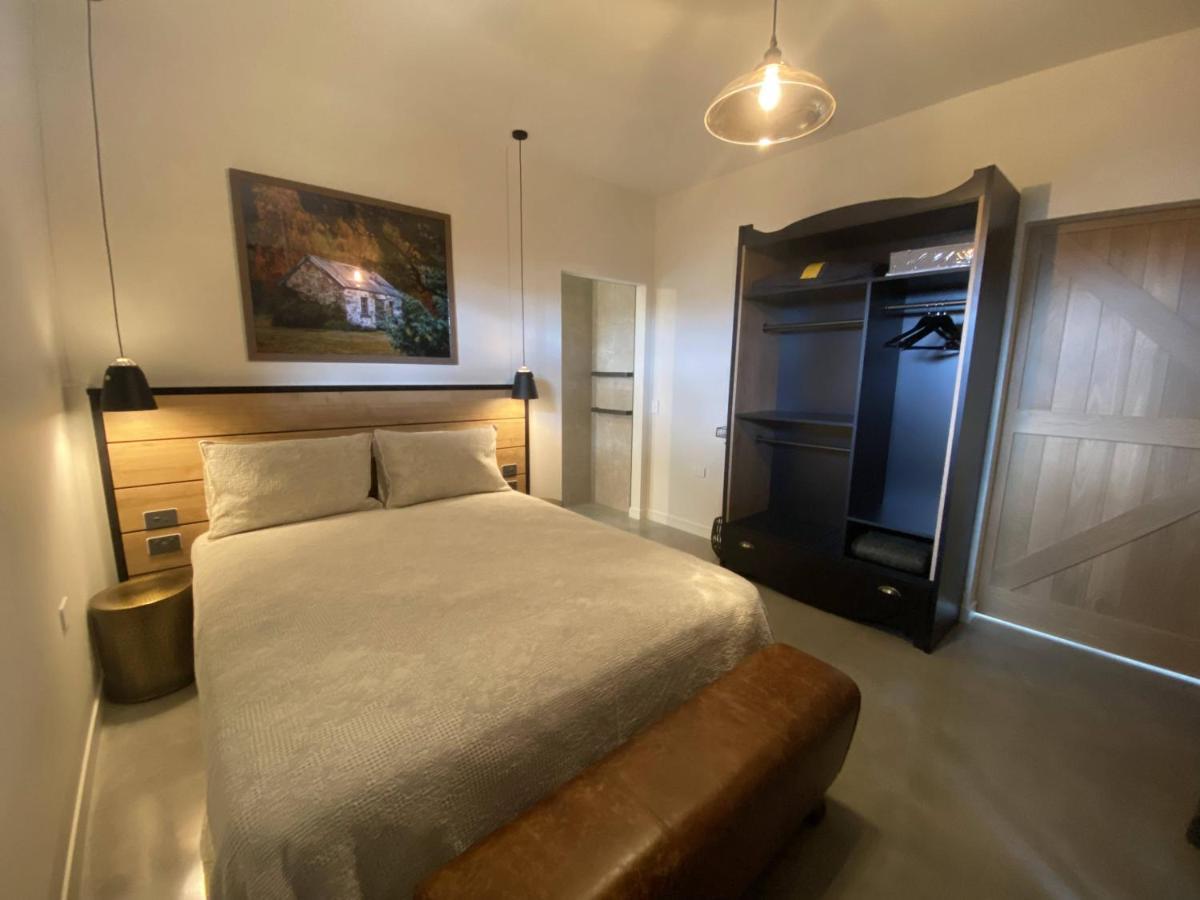 Black Stilt Retreat, Stunning Luxury Property Twizel Eksteriør billede